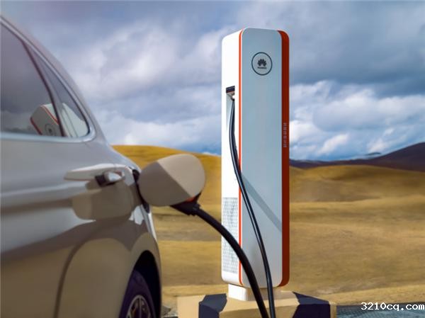 宁夏首座华为全液冷超充示范站启用，一秒一公里 最大功率600KW